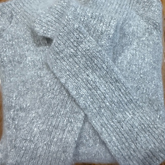 Samantha Starr Vintage
Angora Silk Blend Gray Knit Sweater - Picture 12 of 15